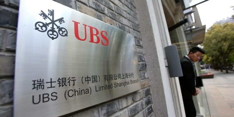 UBS Analyst