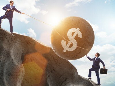 Trader trading in american dollar